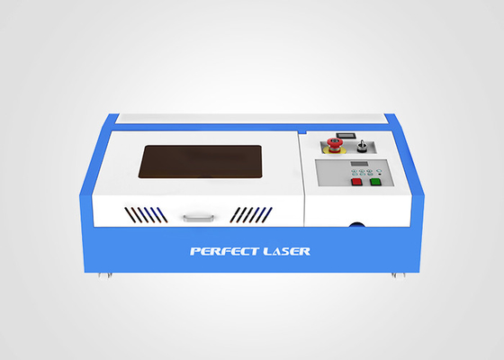Kalite  Mini 50w / 40w co2 Laser Engraving Cutting Machine , Desktop Laser Engraver fabrika