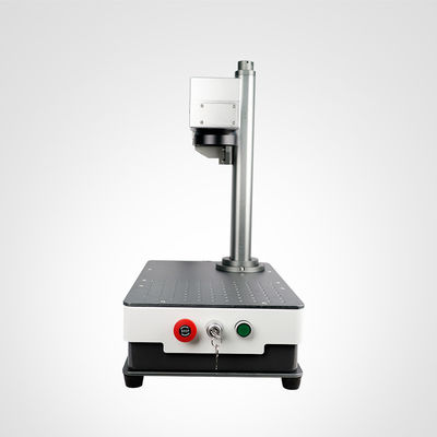 20W 30W 50W Metal İşaretleme için Küçük Masaüstü Lifi Lazer gravür makinesi